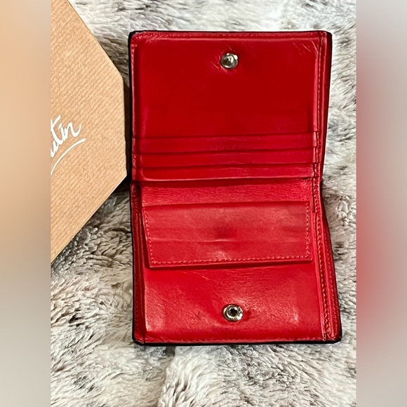 Christian Louboutin Multicolor Studded
Patent Leather Bifold card case holder - Picture 5 of 15